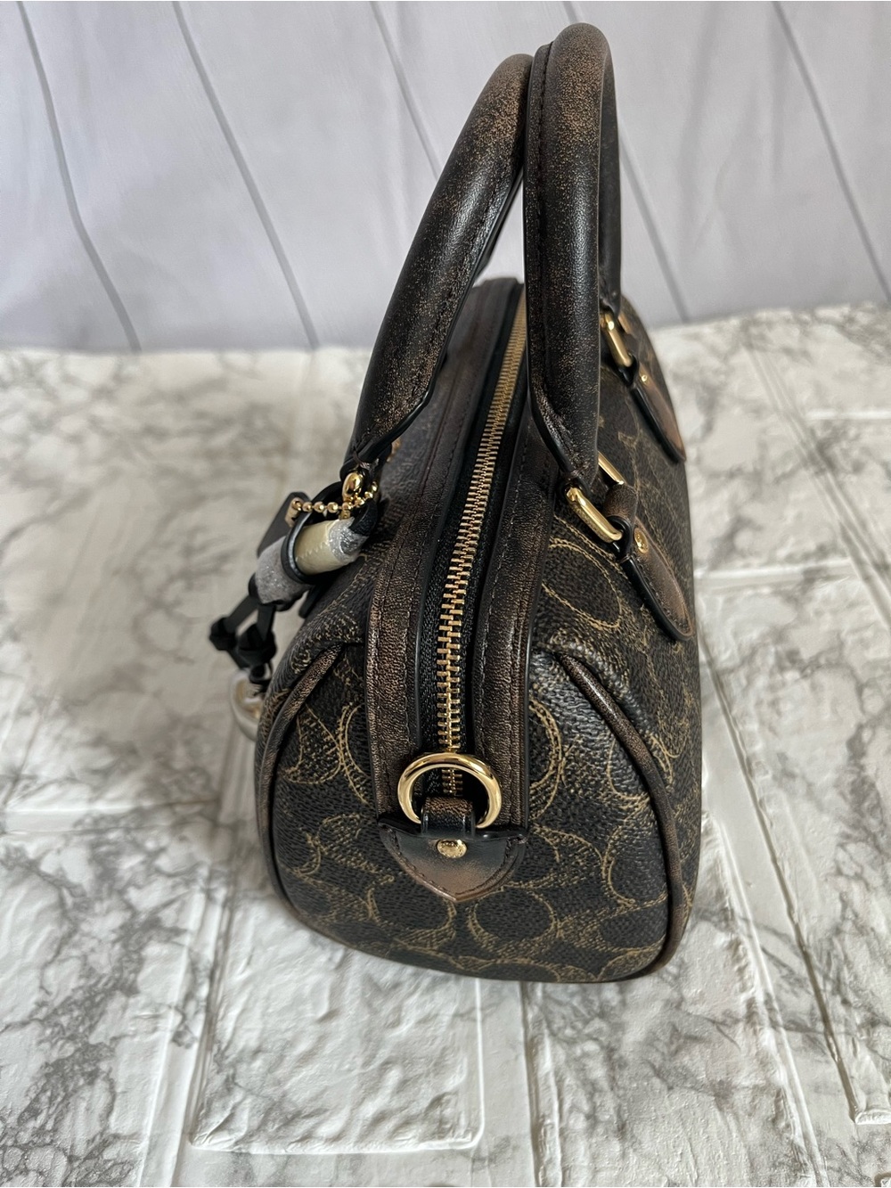 ✨ NWT Coach Mini Rowan Crossbody Bag – Loved Signature Canvas ✨ - Picture 5 of 8